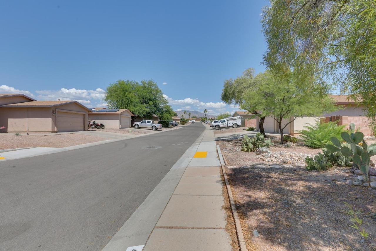 Pet-Friendly Tucson Home With Gas Grill And Fire Pit! Exterior photo